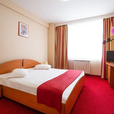 Hotel Dana Satu Mare Dış mekan fotoğraf