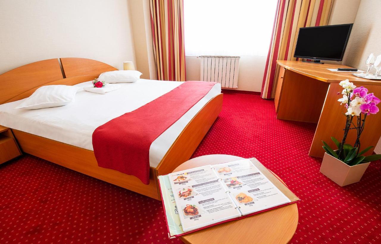 Hotel Dana Satu Mare Dış mekan fotoğraf