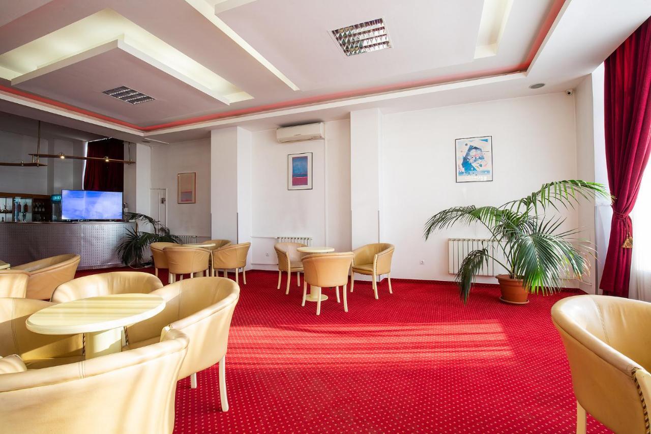 Hotel Dana Satu Mare Dış mekan fotoğraf